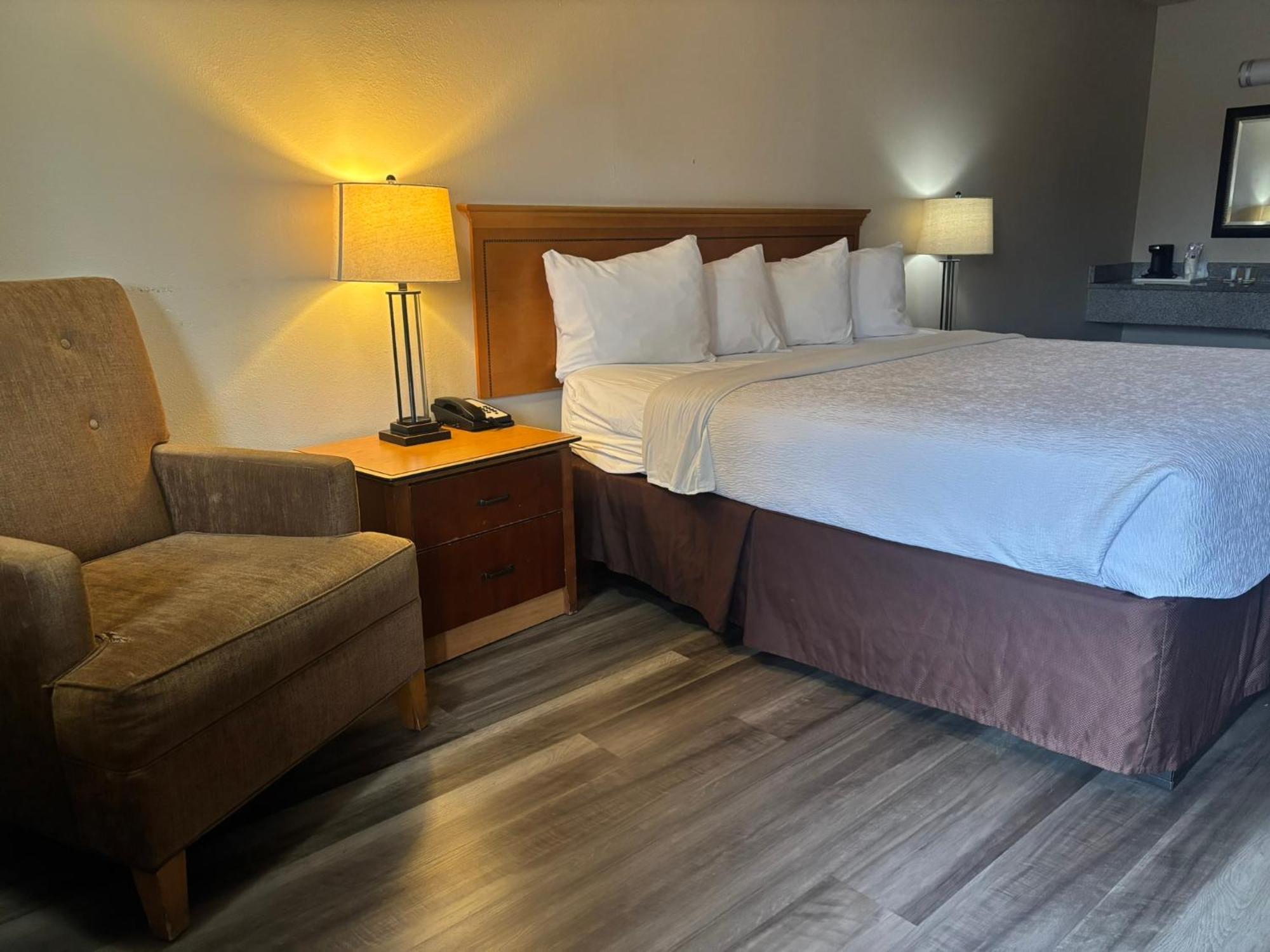 Skyway Inn - Сиатак Екстериор снимка